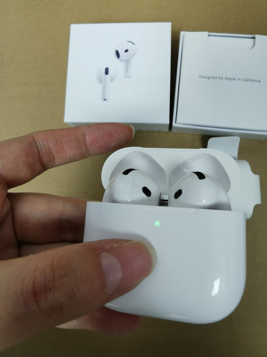 Apple AirPods 4